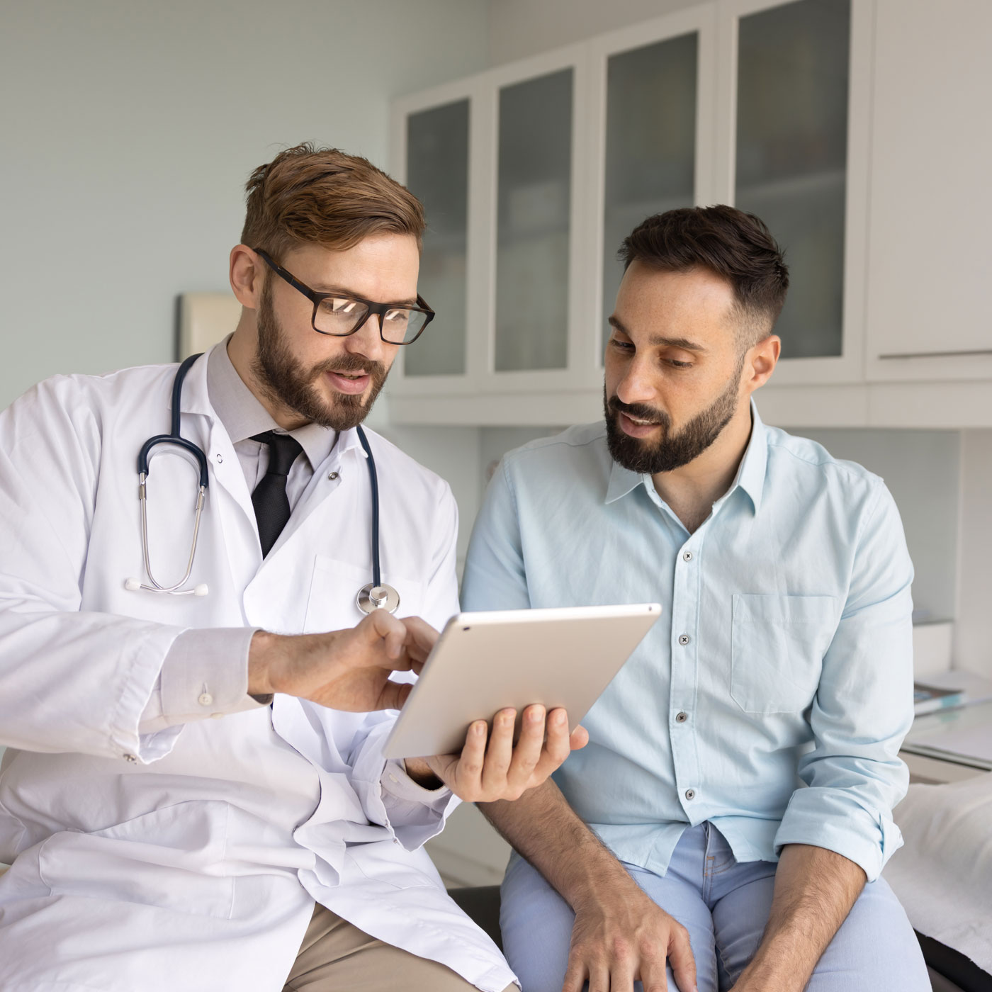 Abschlussuntersuchung des Patienten nach Implantation von Seeds durch die uro-mobile GmbH