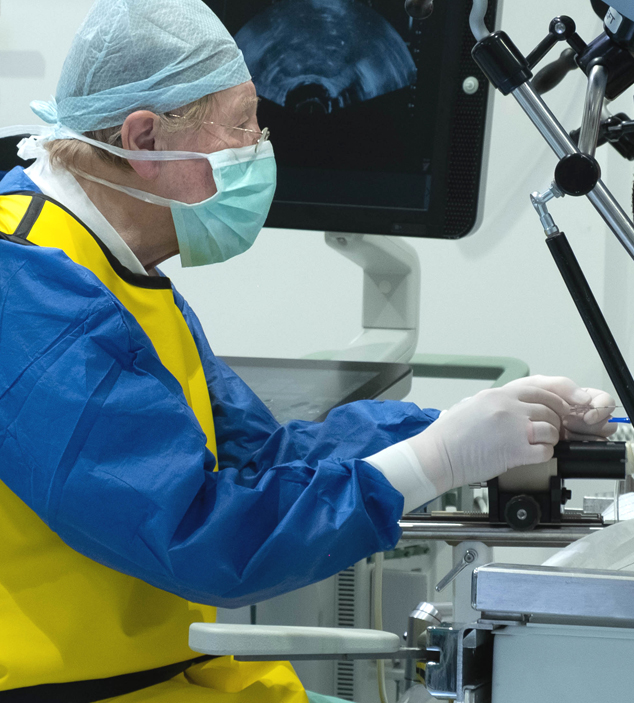 Portrait Herr Dr. med. Wozniak freier Mitarbeiter der uro-mobile GmbH